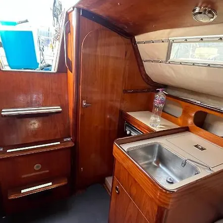 ספינת מלון Waterlife